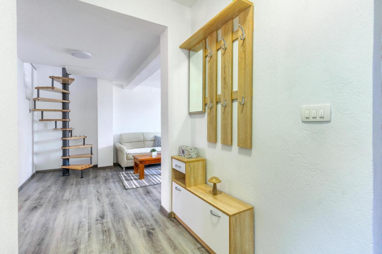 Apartmani Rialto Kakma エクステリア 写真