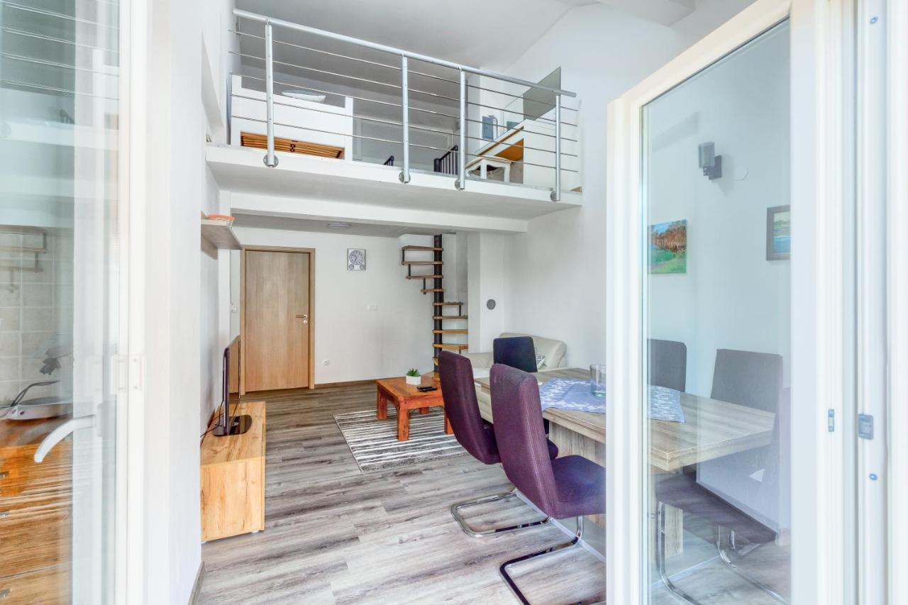 Apartmani Rialto Kakma エクステリア 写真