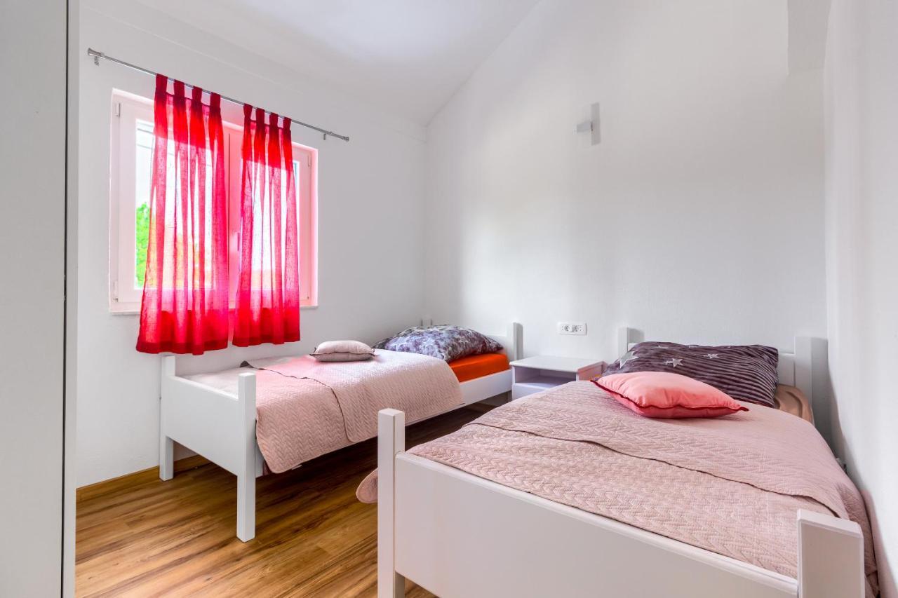 Apartmani Rialto Kakma エクステリア 写真